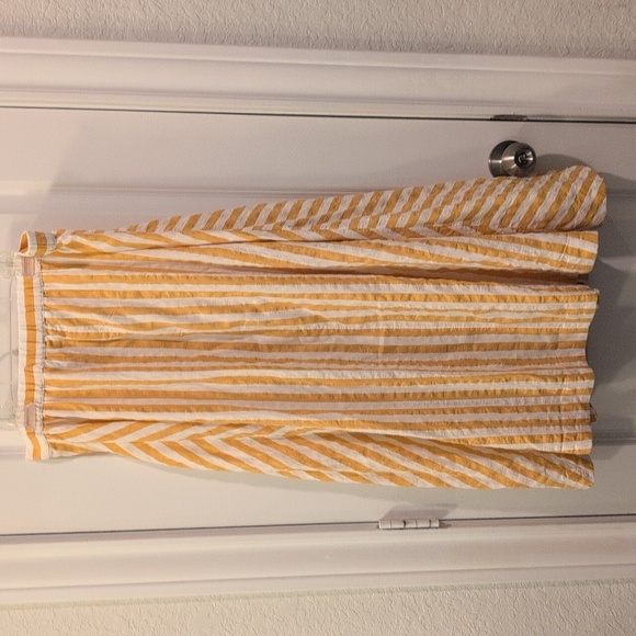 NWT Anthropologie - Celandine - Midi Wrap Skirt - medium - Picture 9 of 11